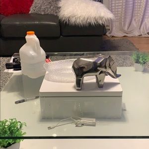 Meet your Posher, Ndamba